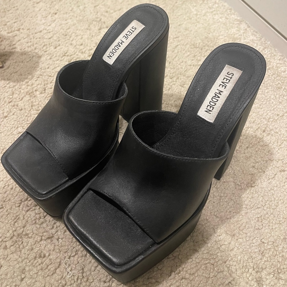 Steve Madden Trixie Black Leather heels